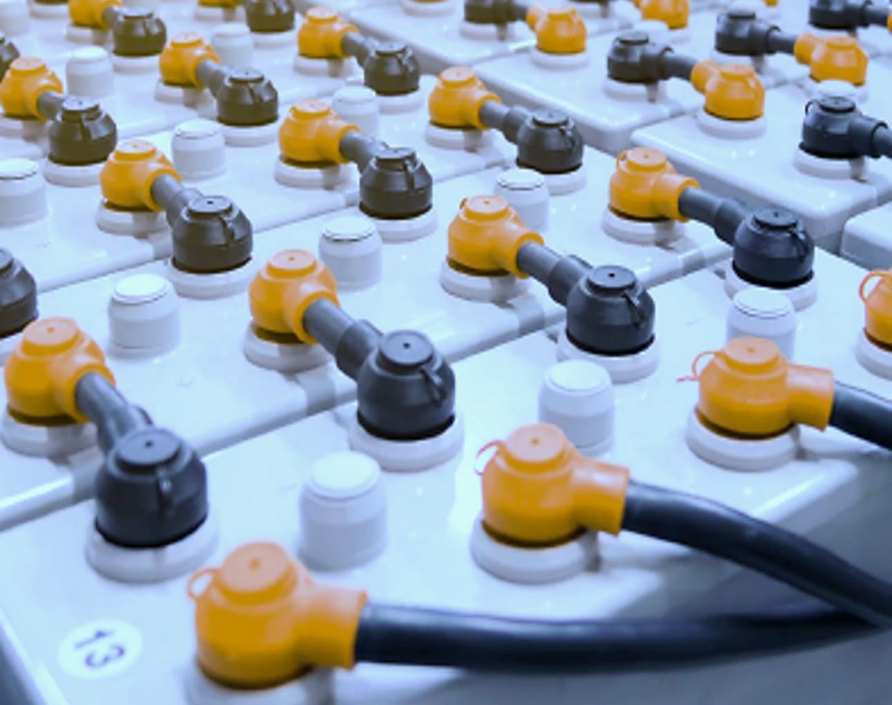 WE PROVIDE SUPPLY AND SERVICE OF UNINTERRUPTIBLE POWER SUPPLIES FROM LEADING MANUFACTURERS